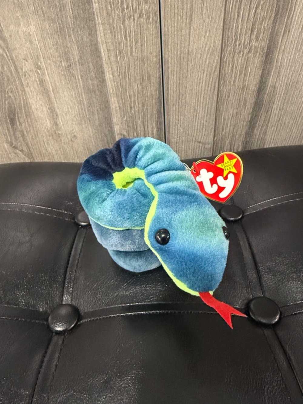 Retired Hissy The Coiled Tree Snake Ty Beanie Babies Baby With Original Tag